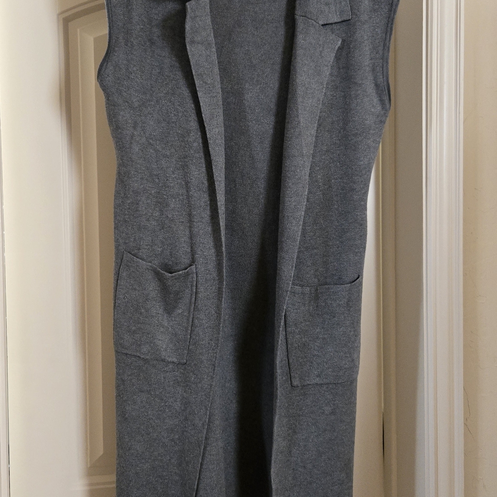 Gray Sleeveless Open Front Cardigan